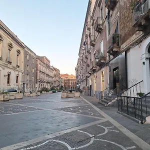 https://casa-vacanze-al-teatro.catania-hotels.net